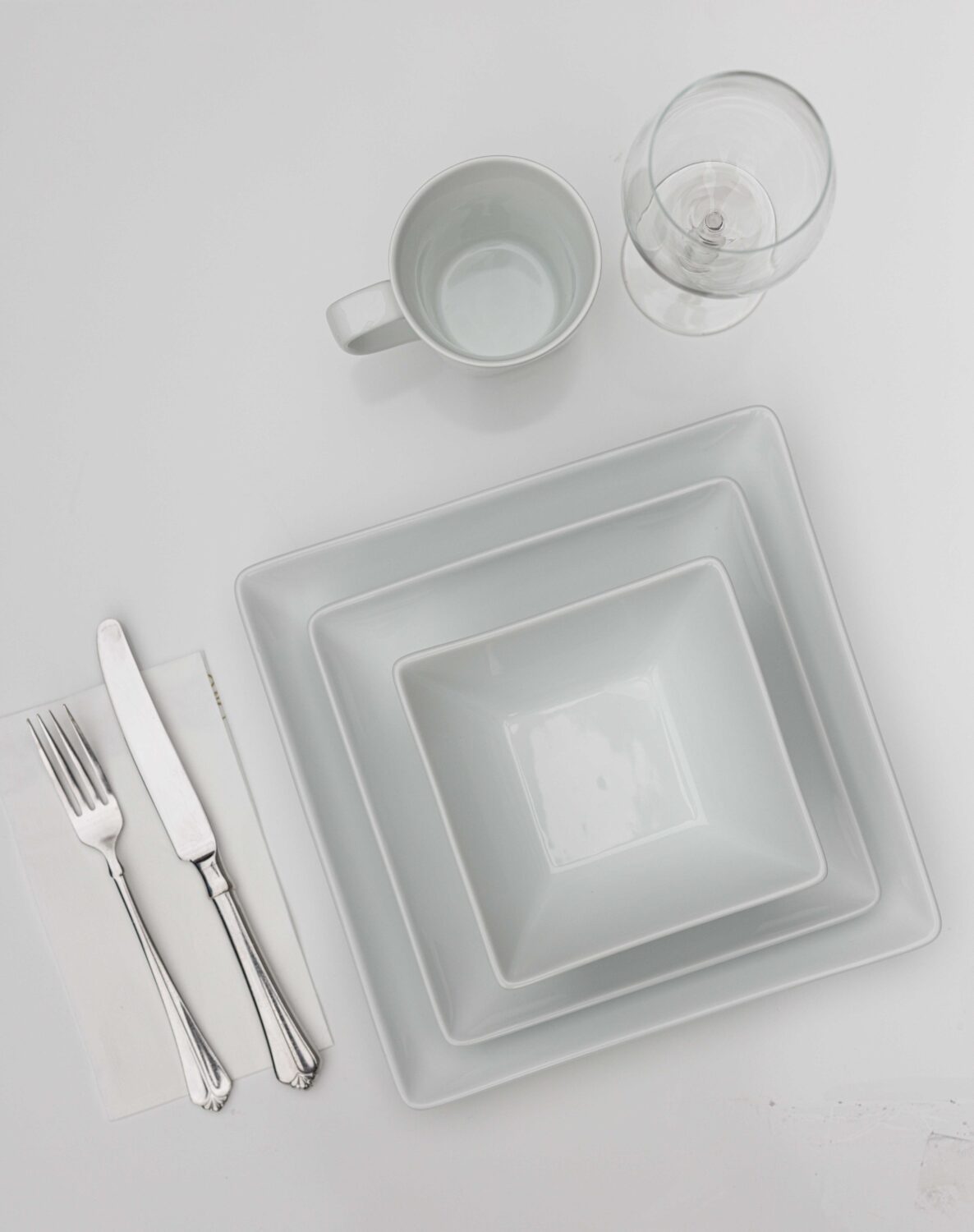 Porcelain Dinnerware Set (12 Sets)